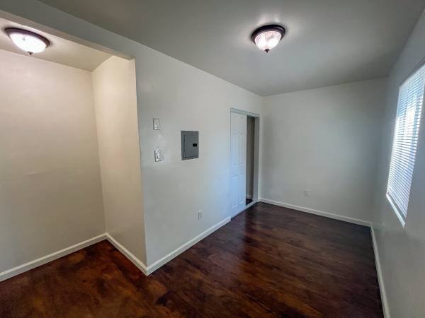 $1,150 / 2br - 2-Bedroom Unit – Move-In Ready (oakland east)63824143923713123