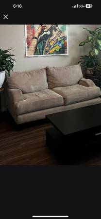 Love seat 1