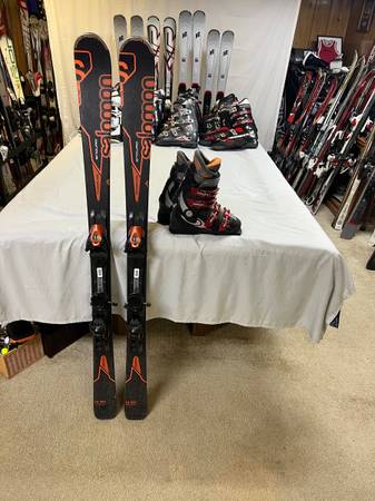Salomon Ski package with boots and bindings 1