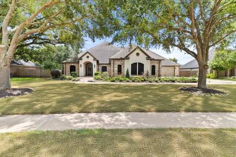 Dream home in Angleton Tx for sale 7 car garage 1