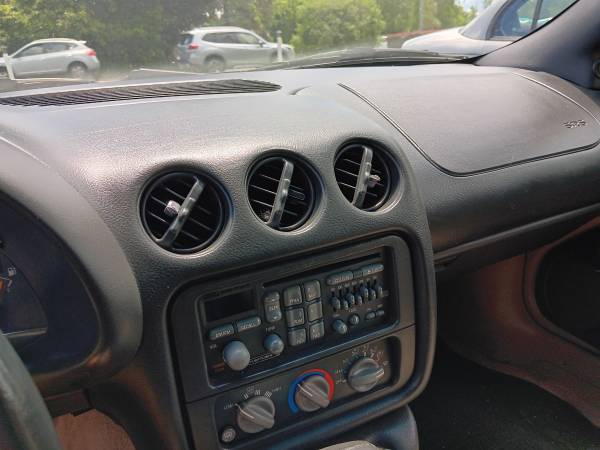 1996 Fórmula Firebird - V8 automático verde - $6,50063442679120257123