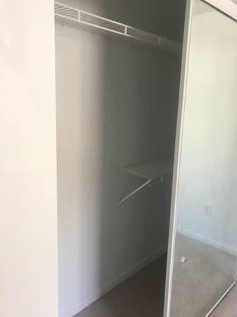$1,869 / 1br - 700ft2 - REVERE DEAD END ROAD Near shopping/pub transp/hghwys/Logan (Revere)63699373681411122