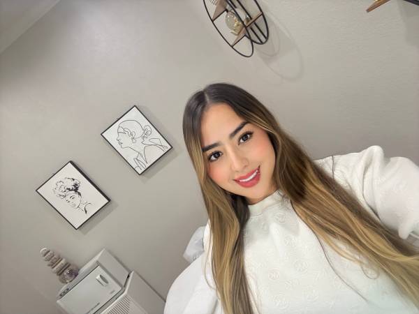 Open appts by Luz Text to 832/690-9727 ✨✨✨✨10 am to 6 pm 1