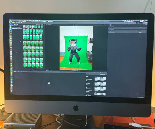 Apple iMac Pro 27in Retina 5K Display (2TB SSD, Intel Xeon W, 3.00 GHz, 32GB) 1