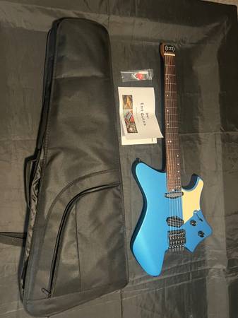 EART GW2T-SE Headless Electric Guitar with gig bag $250 1