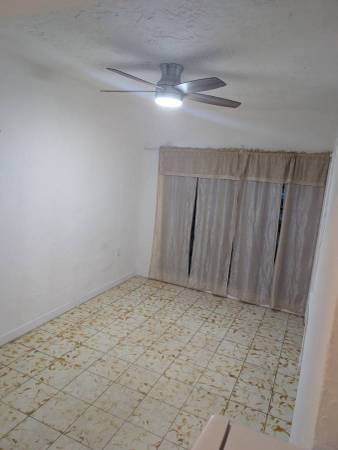 $1,050 Private studio apartment (Miami, Little Havana)64049281132930120