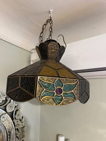 Lámpara de vitral antigua con plomo estilo colgante (estilo Tiffany) - $90 (Eagle Rock)63471426683905122