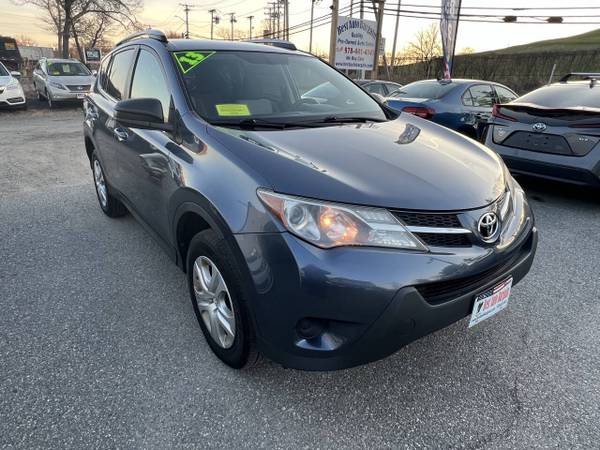 2013 TOYOTA RAV4 LE AWD, eficiente en combustible, cámara de reversa, entrada remota, POW - $13,995 (Lowell MA 01851)63469900752001123