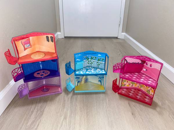 Polly Pocket Stackable Rooms 1