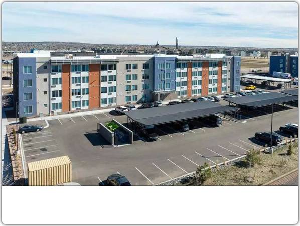 $1,441 / 2br - 866ft2 - Close to everything far from ordinary! Live near it all! (Colorado Springs)63687049701889122