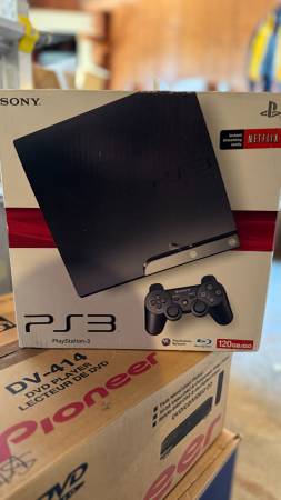 SOLD Playstation 3 Slim 120 GB - new, still in box (minus controller) 1