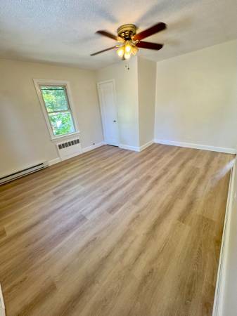 $1,800 / 2br - 800ft2 - No Realtor Fee! 2-Bedroom Apartment in Prime Montgomery Location (Montgomery)64035734583939120