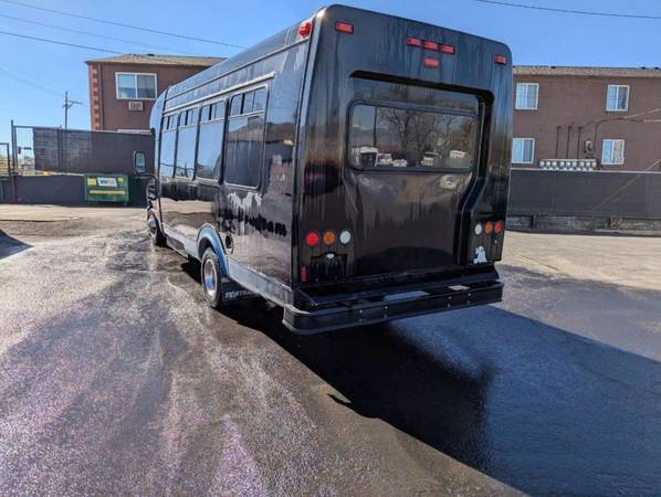 Ford Commercial E450 BAD CREDIT - 00202 H3BH1uqlBPB 0jh0ew 600x450 