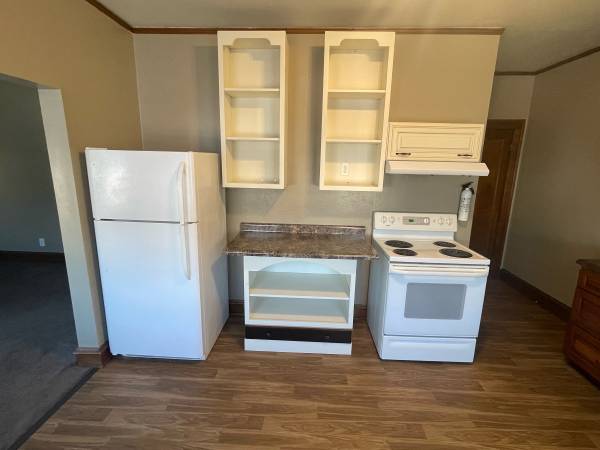 $925 / 2br - 700ft2 - Newly remodeled upstairs 2 bedroom apt (Sheboygan)63813312142595122