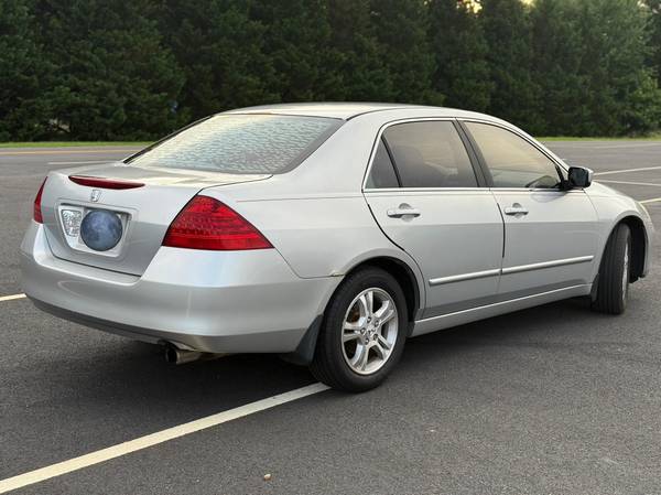 2006 Honda Accord SE 1 owner Alloy Runs Great New VA Inspection - $3,490 (Woodbridge)63616533462787124