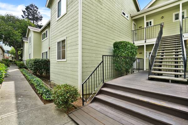 $355,000 / 2hab - 945ft2 - HUD Home en venta en Benicia (vallejo / benicia)63772803658243120