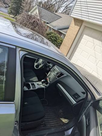 2014 Subaru Legacy 2.5i Premium Sedan 4D - $10,000 (Washington, DC)63435103853313124