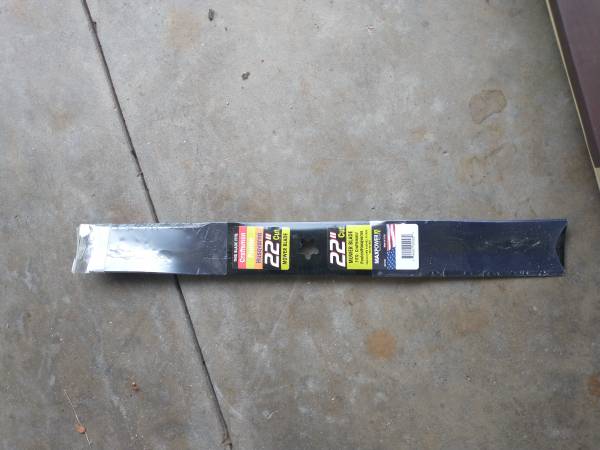 Maxpower #331740 new 22" mower blade 1
