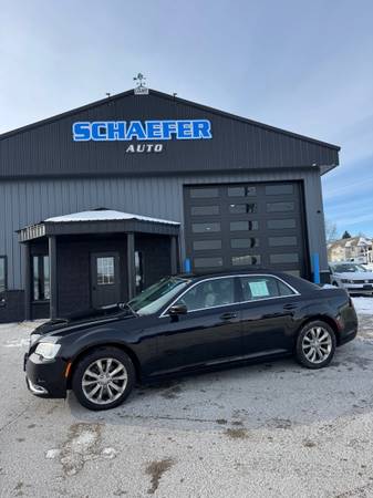 2018 Chrysler 300 1