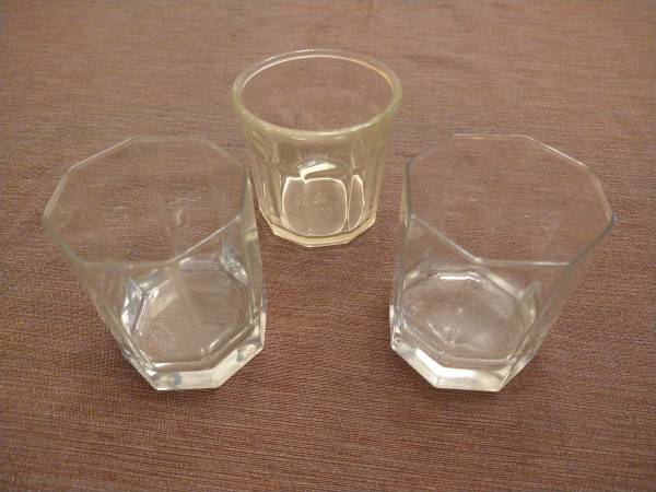 ^ Drinking glasses (3) ^ 1