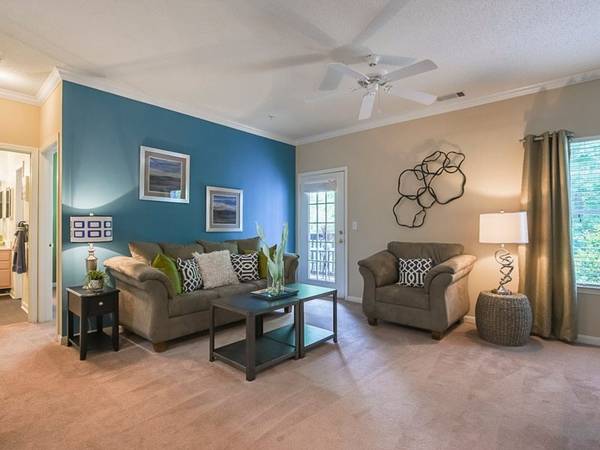 $1,215 / 1br - 708ft2 - Beautifully landscaped grounds, park-like setting! 1 Bed, 1 Bath. (Asheville - Near Blue Ridge Parkway)64029205171331122