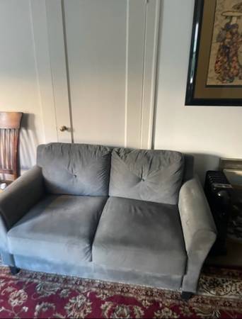 $2,000 / 400ft2 - Gold Coast Studio - Corner Unit - Great Location (Chicago)63959875475587123