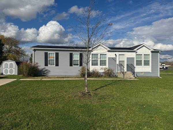 $84,000 / 3br - 1750ft2 - Beautiful Contemporary 3 Bedroom 2 Bath Home in Caledonia (Caledonia Country Meadow's Village Village)64180500996099120