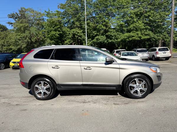2013 Volvo XC60 T6 Premier Plus AWD SUV - $8,200 (Premium Spec Seattle)63475981121539122