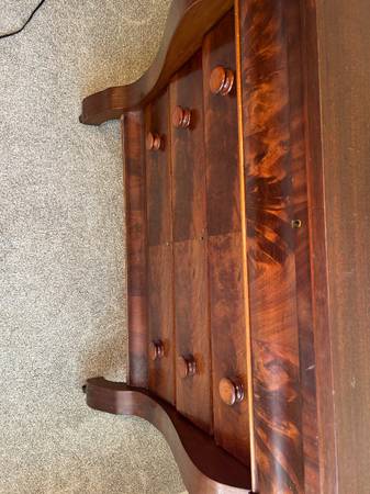 Nicest Chest of Drawers on CL - $450 (Lakeway)63435811435395123