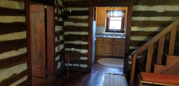 $1,395 / 1br - 1000ft2 - Log home for rent (Cedar Grove, NC)63968069024003123