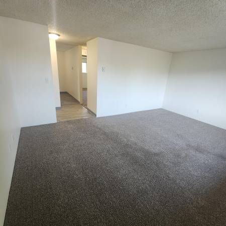 $1.488 / 1 dormitorio - 700 pies² - Regístrese hoy para recibir alertas de disponibilidad - 1 dormitorio en Sequoia Apts (Gateway)63373543543937123