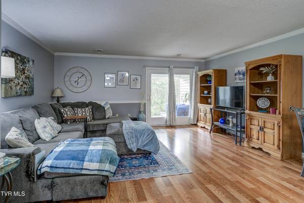 $212,800 / 2br - 1152ft2 - 400 Sunset Drive unit: P83, Johnson City, TN (400 Sunset Drive unit: P83)64182684689281122