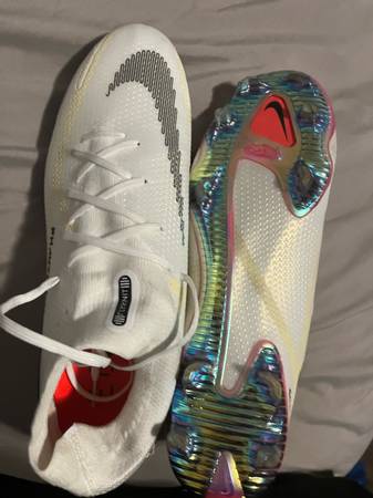 nike mercurial phantom gt2 elite fg white and black 1