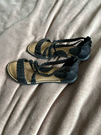 Women’s Black Sandals 1