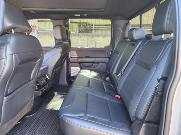 2025 Ford F150 Raptor pickup - Photo 14