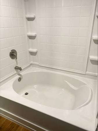 $2,034 / 2br - 1243ft2 - 2 bedroom With Den! Available OCTOBER 20!64020843484163122