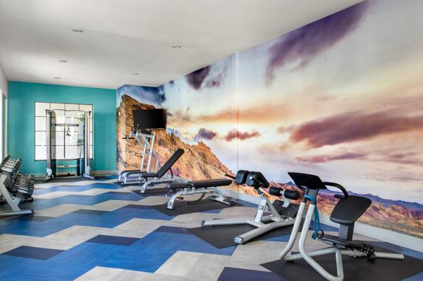 $1,464 / 1br - 762ft2 - in Las Vegas NV, Covered Parking Available, 1bd 1ba (9350 S. Cimarron Road, Las Vegas, NV)63907026520322121