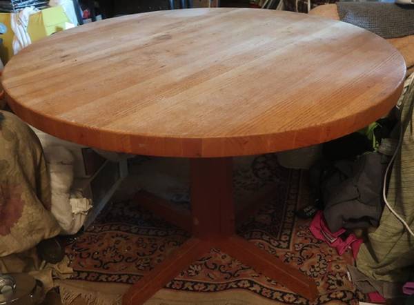 Butcher block  style Solid Oak dining table Mid Century Well made 1