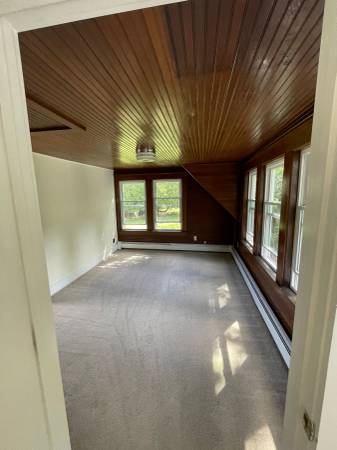 $1,545 / 1br - UPDATED 1-BEDROOM APARTMENT NEAR TRANSPORTATION, RESTAURANTS, AND SHOP (West Lebanon)63931658454530123
