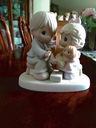 "You Are Always There For Me" Precious Moments figurine 1