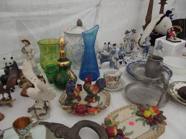Yard sale photo