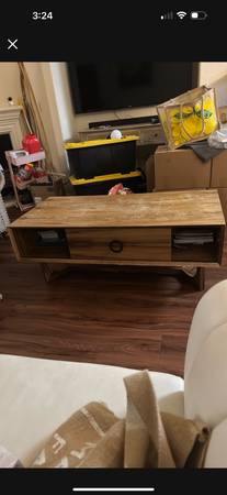 Moving sale coffe table 1