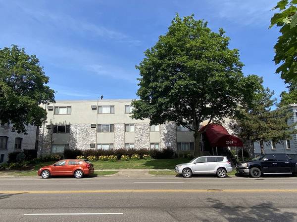$1,395 / 2br - 1000ft2 - 2 BR Apt 4 Rent - Put Prop - 2308 Lyndale #201 - Avail Oct 15 (2308 Lyndale Ave S)63990378045059120
