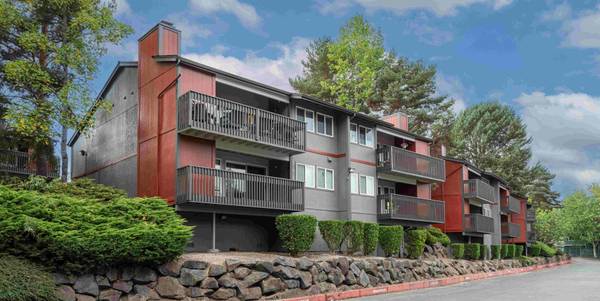 $2,702 / 2br - 875ft2 - Online Rental Payments, Dishwasher, Fitness Center (1501 145th Pl SE, Bellevue, WA)63659533030147122