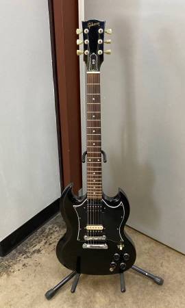 Gibson Custom 6-String Electric Guitar, in Solid Black, with Case 1