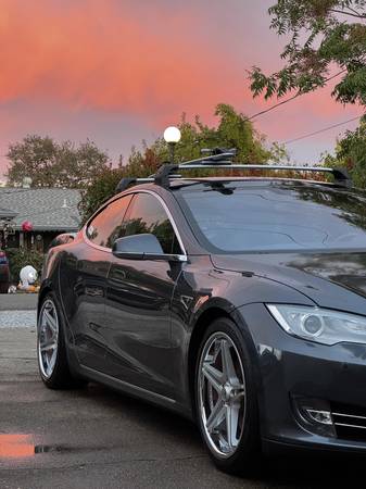 2015 Tesla Model S P85D 1