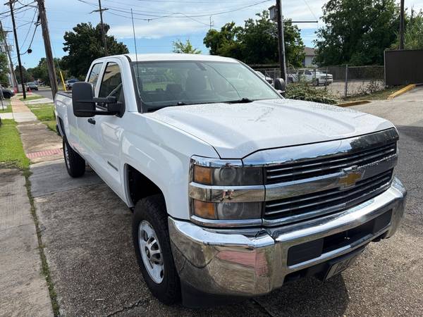 2015 Chevrolet Silverado 2500HD Camión de trabajo, Cabina Doble, Caja Larga, 2WD - $14.995 (Metairie, LA)63439081288321121