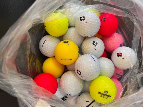 BOLAS DE GOLF TODAS LAS MARCAS - $5 (centro de San José)63471476506755123