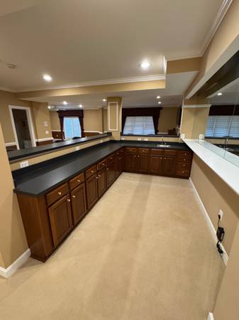 $1,500 / 1650ft2 - Basement for rent in a large beautiful house (Fairfax)63822062175361124