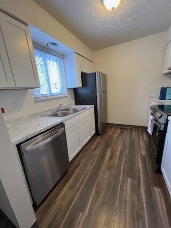 2bd-1200sf Spacious Townhome for Rent-Half Off First Month 1